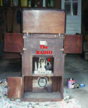 Radiobar Back Showing the actual radio