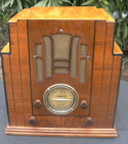 Silvertone (Sears)  M-1808 Table  Radio ca 1934 -- front view