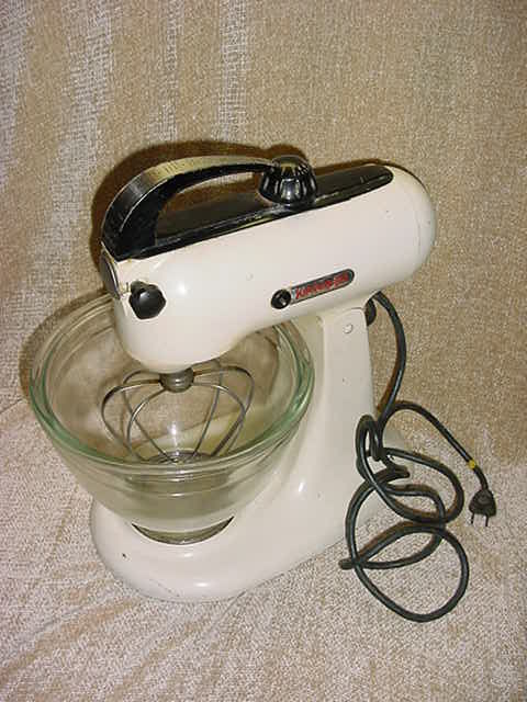 Vintage 1955 Sunbeam Mixmaster Stand Mixer - Model 11 in Working Condition